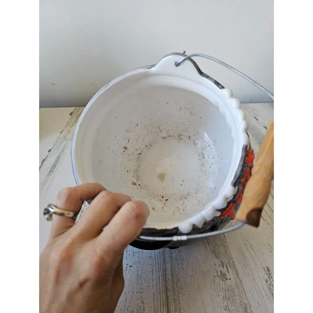 unbranded ceramic trick